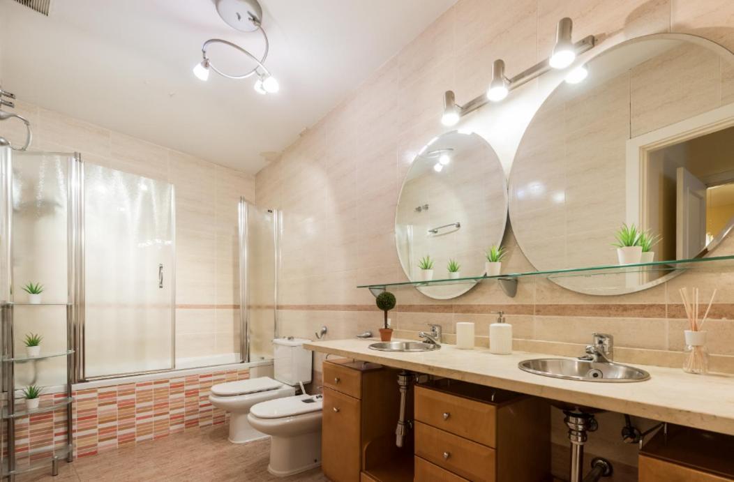 M&F Fuencarral Apartment Madrid Exterior photo